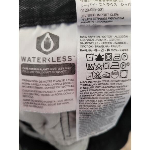 Levi's Women's 501 Button Fly Black Fray Shorts size‎ 31 #P2 - Picture 5 of 6